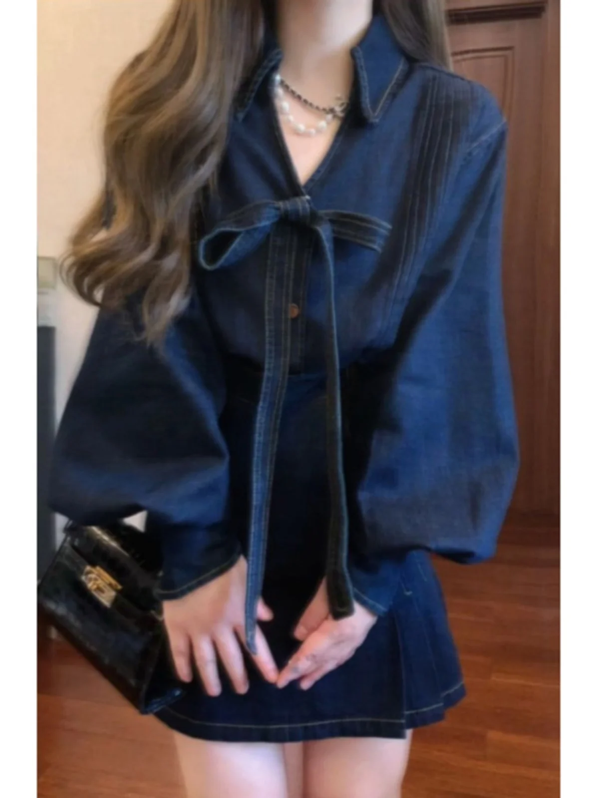 Korean Style Women's Denim Two-Piece Set Spring Fashion Retro Short Sleeve Shirt And Skirt Ensemble Cotton Blend
Korean Style Women's Denim Two-Piece Set Spring Fashion Retro Short Sleeve Shirt And Skirt Ensemble Cotton Blend