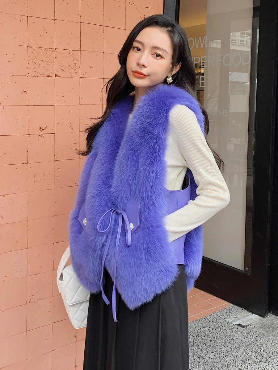 2023 New Design Winter Spring Whole Skin Real Fox Fur Vest Lady Travel Fashion Luxury Genuine Fox Fur Waistcoat
2023 New Design Winter Spring Whole Skin Real Fox Fur Vest Lady Travel Fashion Luxury Genuine Fox Fur Waistcoat
