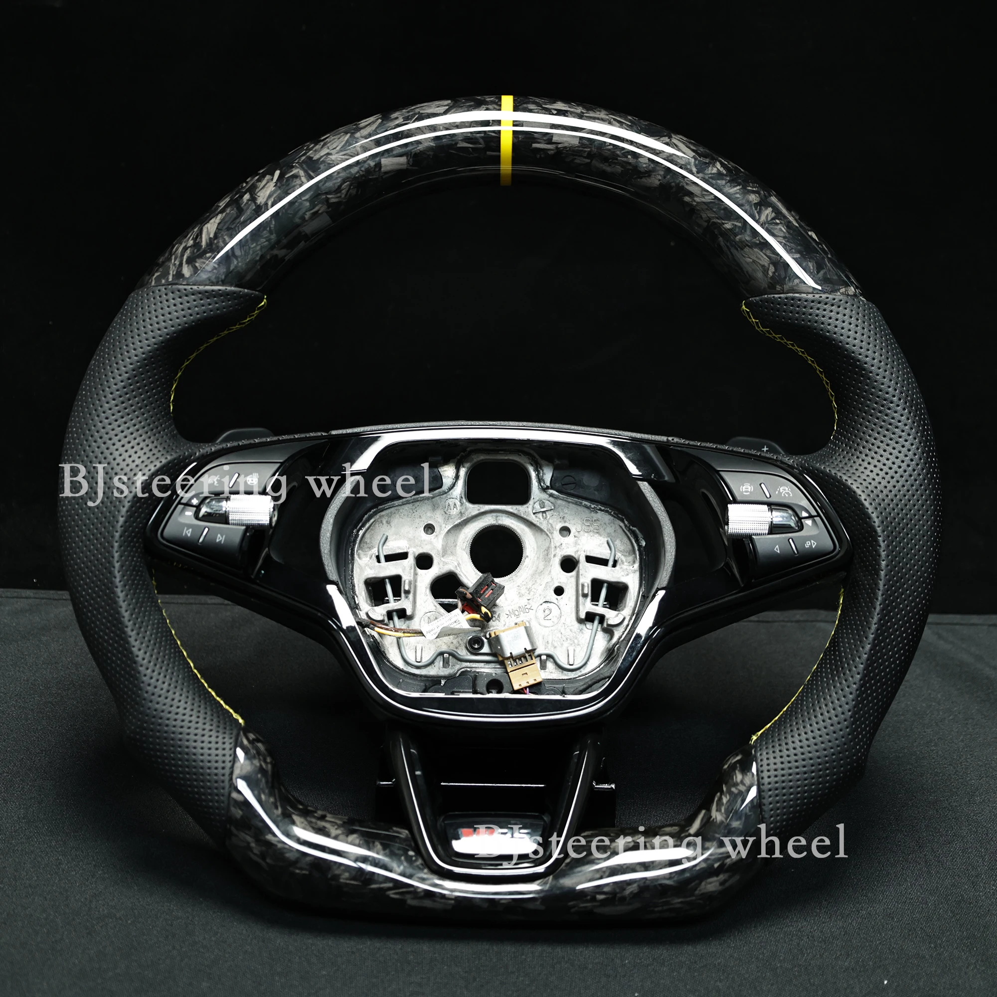 Steering Wheel Fit For Skoda VRS 2020 Octavia A8 MK4 ENYAQ IV RS 2021 Karoq Customized Forged Carbon Fiber Wheel
Steering Wheel Fit For Skoda VRS 2020 Octavia A8 MK4 ENYAQ IV RS 2021 Karoq Customized Forged Carbon Fiber Wheel