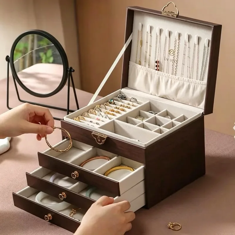 Leather Ring Storage Box Luxury Necklace Organizer Boxes Large Retro Bracelet Packaging Case Portable Jewelry Collection Cases
Leather Ring Storage Box Luxury Necklace Organizer Boxes Large Retro Bracelet Packaging Case Portable Jewelry Collection Cases