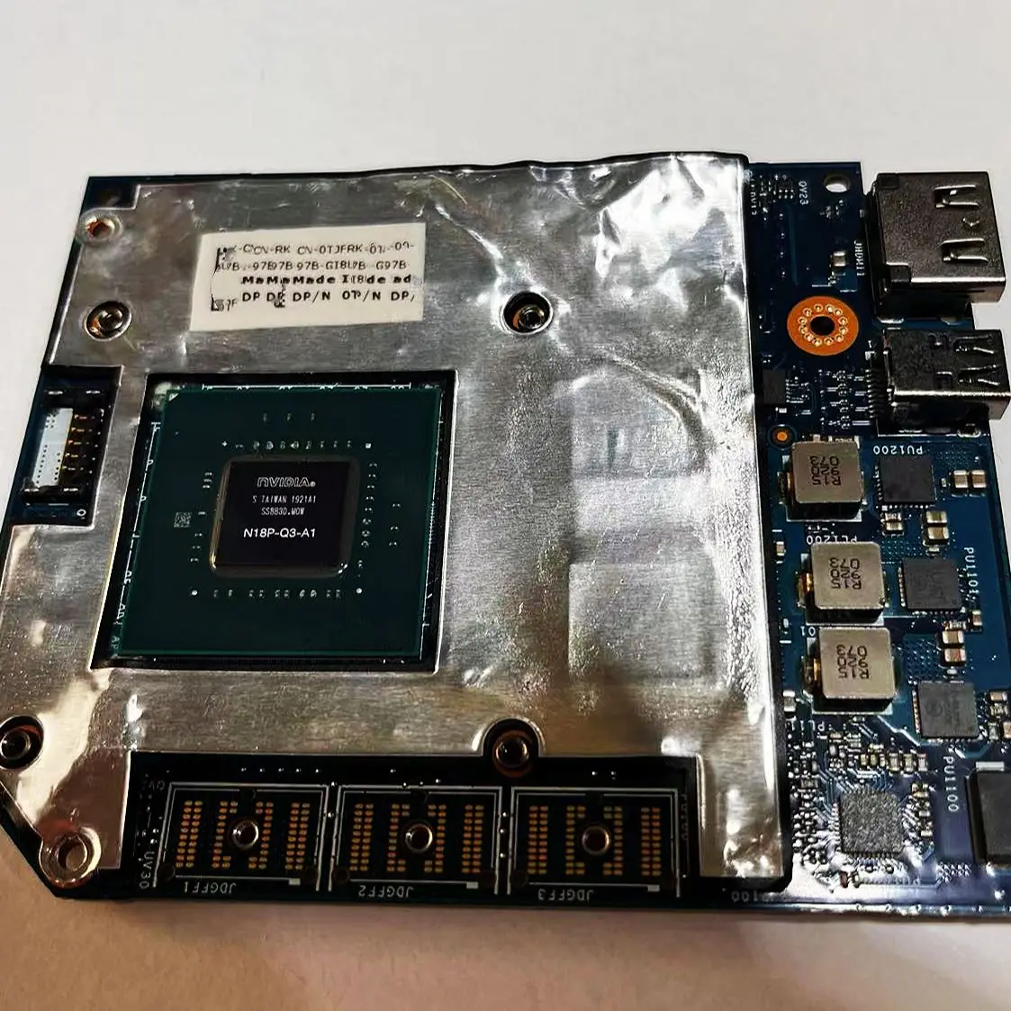 Tarjeta gráfica de vídeo P2000 4GB N18P-Q3-A1 CN: 0TJFRK para Dell Precision 7530, placa base de ordenador portátil, Envío Grati
Tarjeta gráfica de vídeo P2000 4GB N18P-Q3-A1 CN: 0TJFRK para Dell Precision 7530, placa base de ordenador portátil, Envío Grati