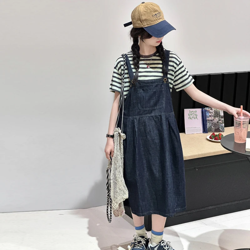 Girls' summer outfit2026New stylish casual striped short-sleeve denim suspender skirt two-piece set for older children
Girls' summer outfit2026New stylish casual striped short-sleeve denim suspender skirt two-piece set for older children