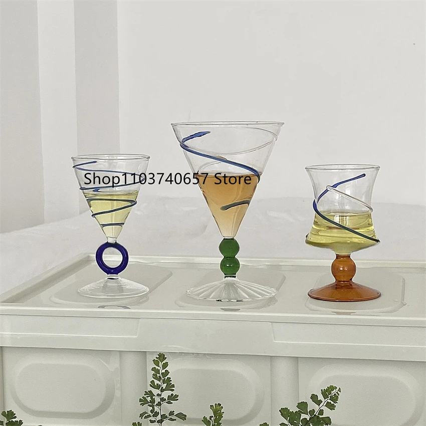 Nordic Style Vintage Glass Wine Glass Niche Ins Distinctive Water Glass Household Simple Beverage Champagne Goblet
Nordic Style Vintage Glass Wine Glass Niche Ins Distinctive Water Glass Household Simple Beverage Champagne Goblet