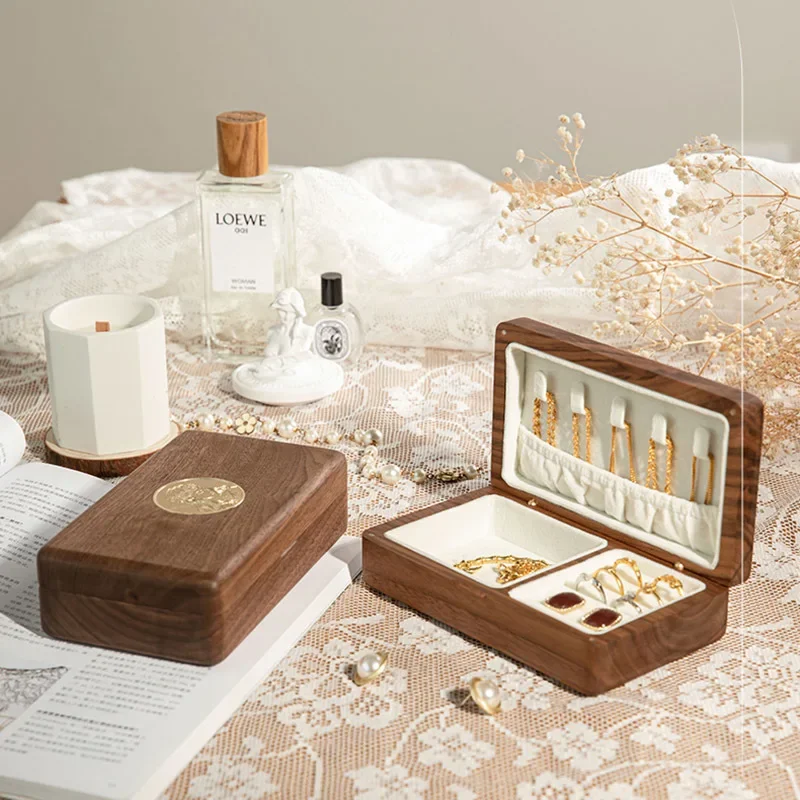 Surprise Price Jewelry Box Nordic Black Walnut Wood Luxury Exquisite Ring Necklace Earrings Storage Bins Portable Retro
Surprise Price Jewelry Box Nordic Black Walnut Wood Luxury Exquisite Ring Necklace Earrings Storage Bins Portable Retro
