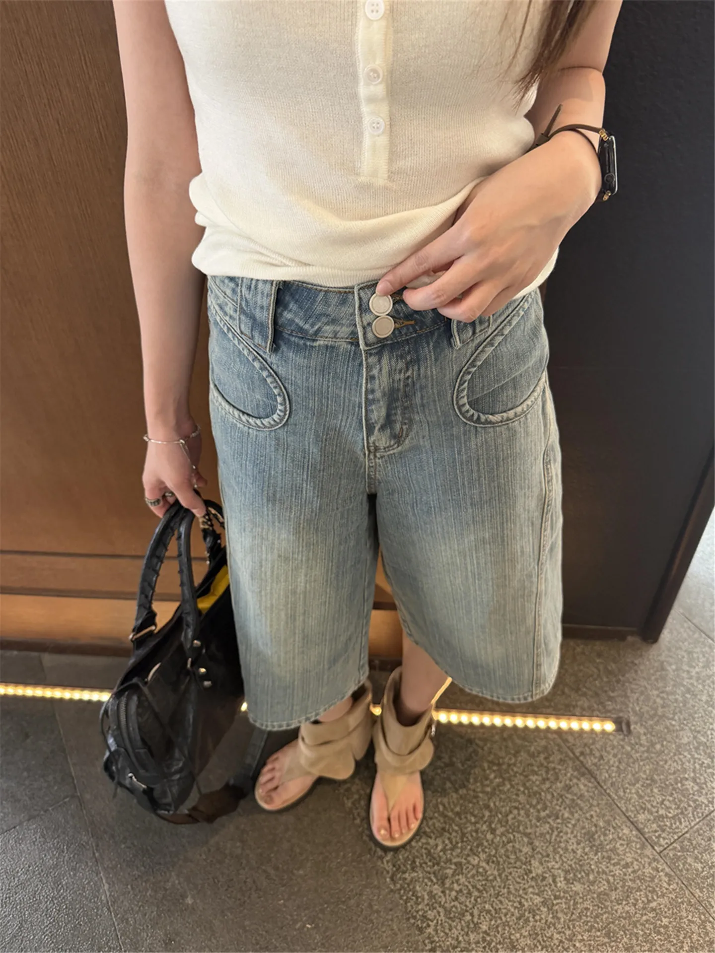 American Retro Bamboo Fiber Low Waist Seven-Foot Women's Jeans Summer Loose Slimming Design Wide Leg Straight Cut Mid-Length ...
American Retro Bamboo Fiber Low Waist Seven-Foot Women's Jeans Summer Loose Slimming Design Wide Leg Straight Cut Mid-Length ...