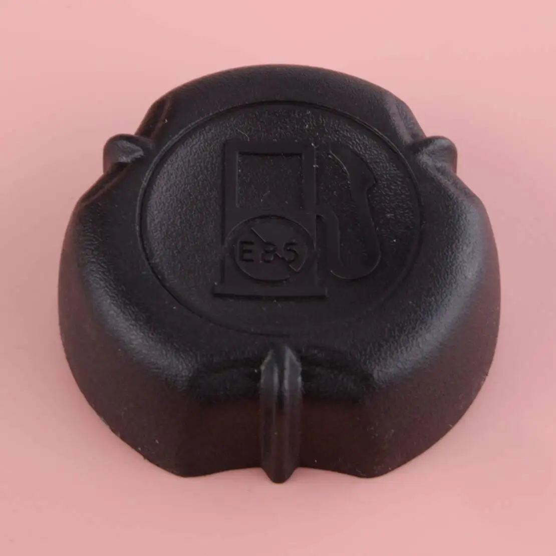 Крышка топливного бака двигателя, черный пластик, подходит для газонокосилки Viking MB 448.1-448.0 Stihl RMA 448.1
Крышка топливного бака двигателя, черный пластик, подходит для газонокосилки Viking MB 448.1-448.0 Stihl RMA 448.1