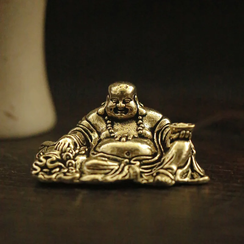 Solid Brass Small Statue Shakyamuni Amitabha Bodhisattva Antique Bronze Sitting Buddha Figurine
Solid Brass Small Statue Shakyamuni Amitabha Bodhisattva Antique Bronze Sitting Buddha Figurine