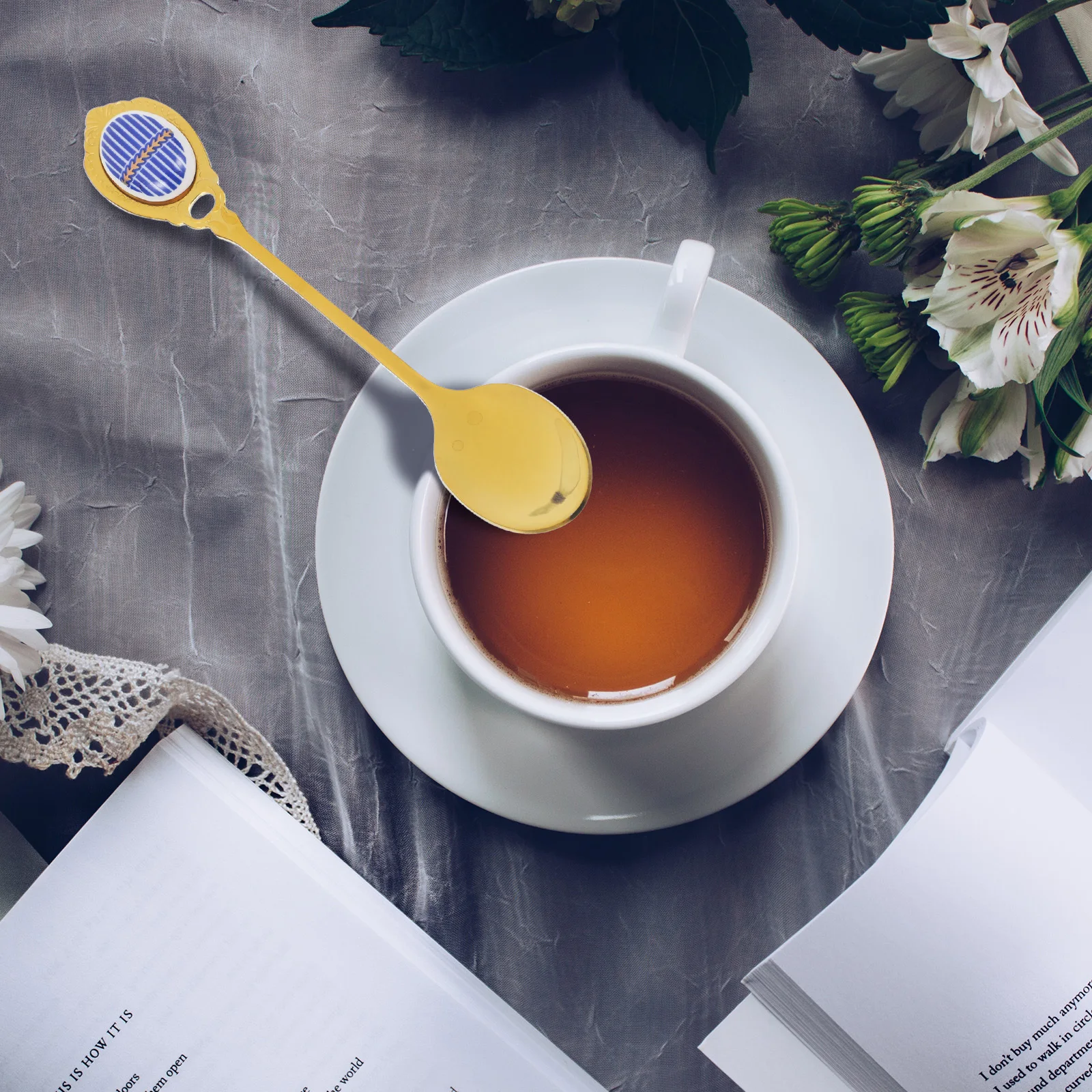 Stainless Steel Gold Coffee Spoon Afternoon Tea Stirring Spoon Ergonomic Handle Elegant Design Perfect Gift Christmas Special
Stainless Steel Gold Coffee Spoon Afternoon Tea Stirring Spoon Ergonomic Handle Elegant Design Perfect Gift Christmas Special