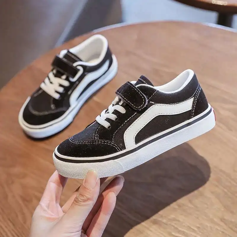 Children's Canvas Shoes Spring Autumn Sneakers Boys Casual Sports Running Shoe Girls Breathable Soft-soled Toddler Flat Sneakers
Children's Canvas Shoes Spring Autumn Sneakers Boys Casual Sports Running Shoe Girls Breathable Soft-soled Toddler Flat Sneakers