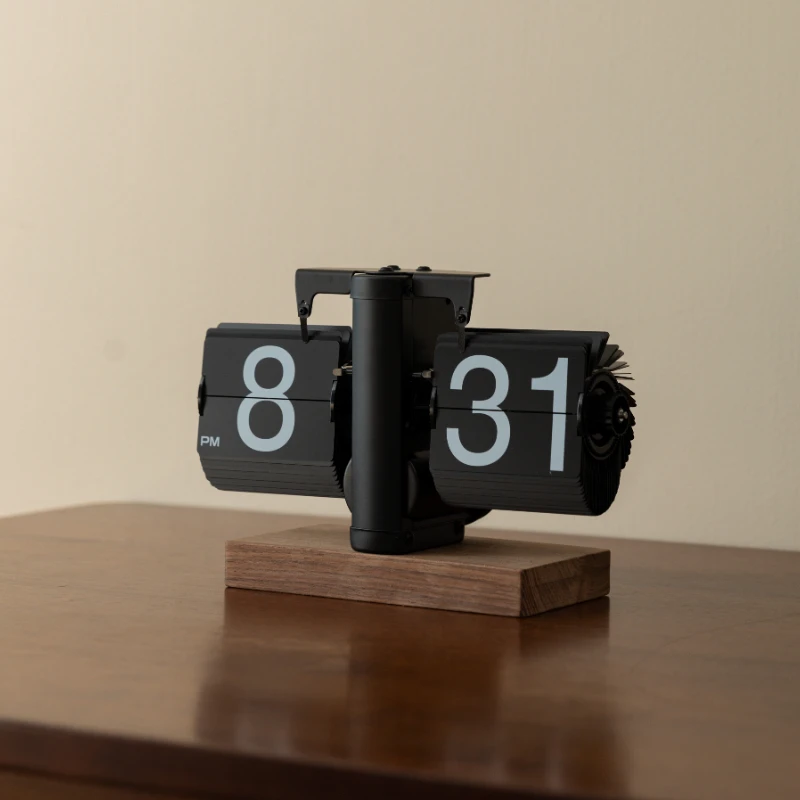 Automatic page turning clock mechanical calendar ornament
Automatic page turning clock mechanical calendar ornament