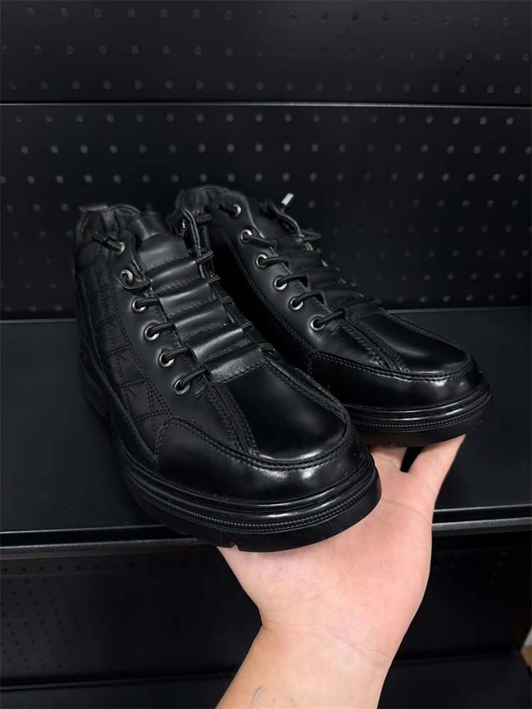High-Quality Top-Layer Cowhide Men's Casual Shoes Warm Fashionable Straight Leg Leather Boots Autumn Winter Color
High-Quality Top-Layer Cowhide Men's Casual Shoes Warm Fashionable Straight Leg Leather Boots Autumn Winter Color