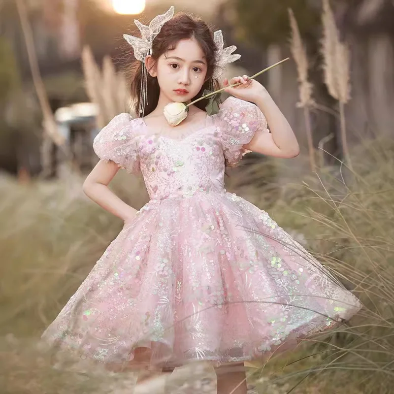 Легкое роскошное нишевое короткое детское платье принцессы высокого класса с розовым цветочным узором для девочек на фортепиано
Легкое роскошное нишевое короткое детское платье принцессы высокого класса с розовым цветочным узором для девочек на фортепиано