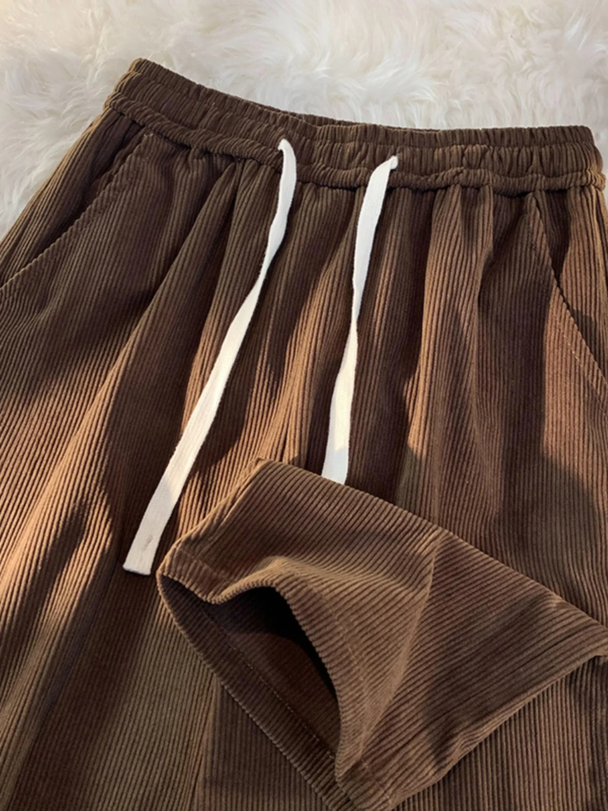 American Large Size Corduroy Casual Pants Men Loose 2024 Big Size Straight Leg Pants Fat Trendy Sports Pants Autumn New Arrival
American Large Size Corduroy Casual Pants Men Loose 2024 Big Size Straight Leg Pants Fat Trendy Sports Pants Autumn New Arrival