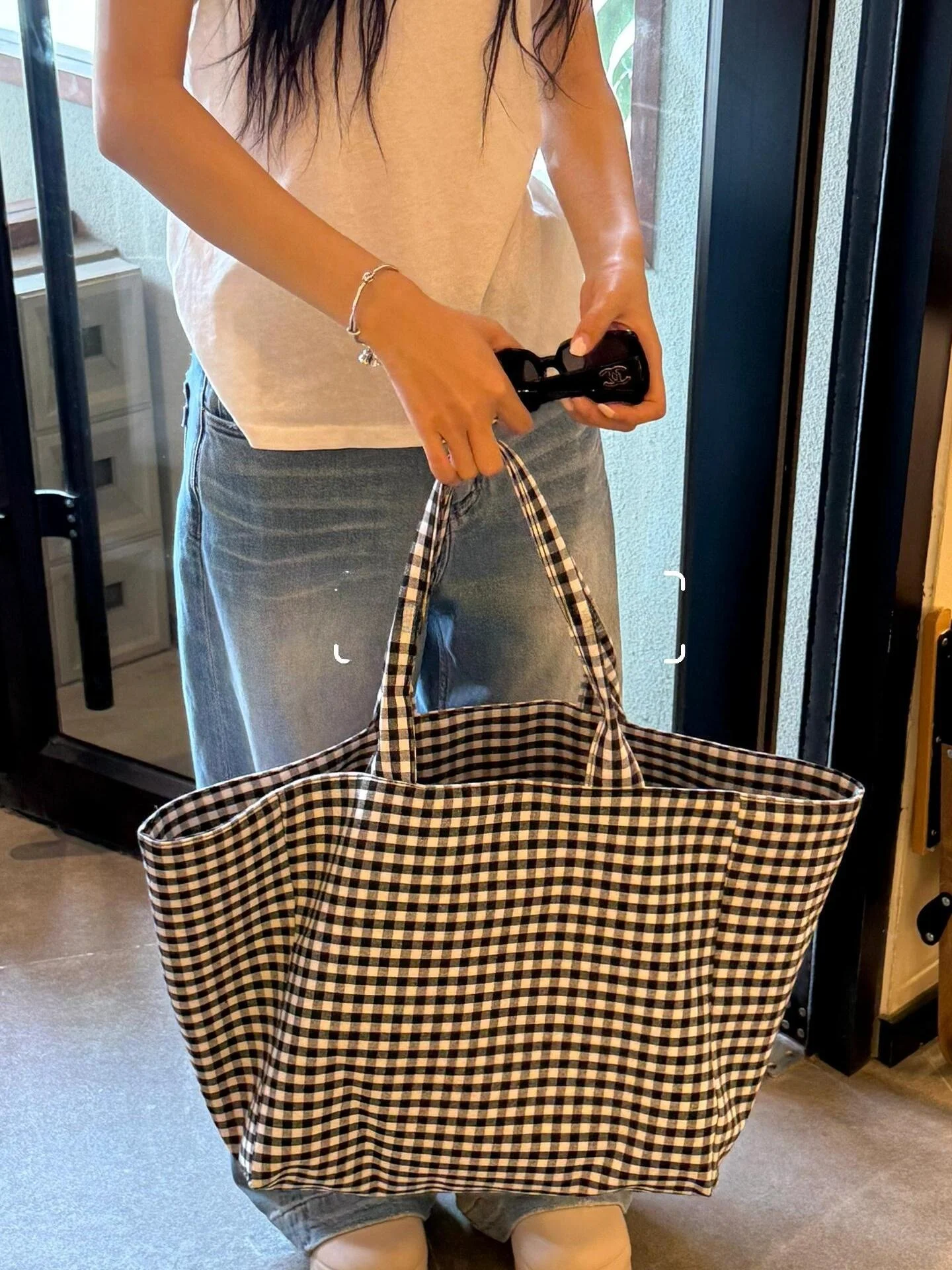 Laid-ba Korean Sle Large Capaci Commuter Tote Bag Bla White id Canvas Single oulder op Bag 2025 New
Laid-ba Korean Sle Large Capaci Commuter Tote Bag Bla White id Canvas Single oulder op Bag 2025 New