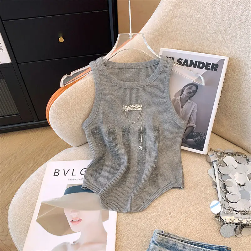 Hot Girl Sleeveless Sweater Suspender Vest New Summer Style Sexy Inner Bottom Shirt Short Top
Hot Girl Sleeveless Sweater Suspender Vest New Summer Style Sexy Inner Bottom Shirt Short Top
