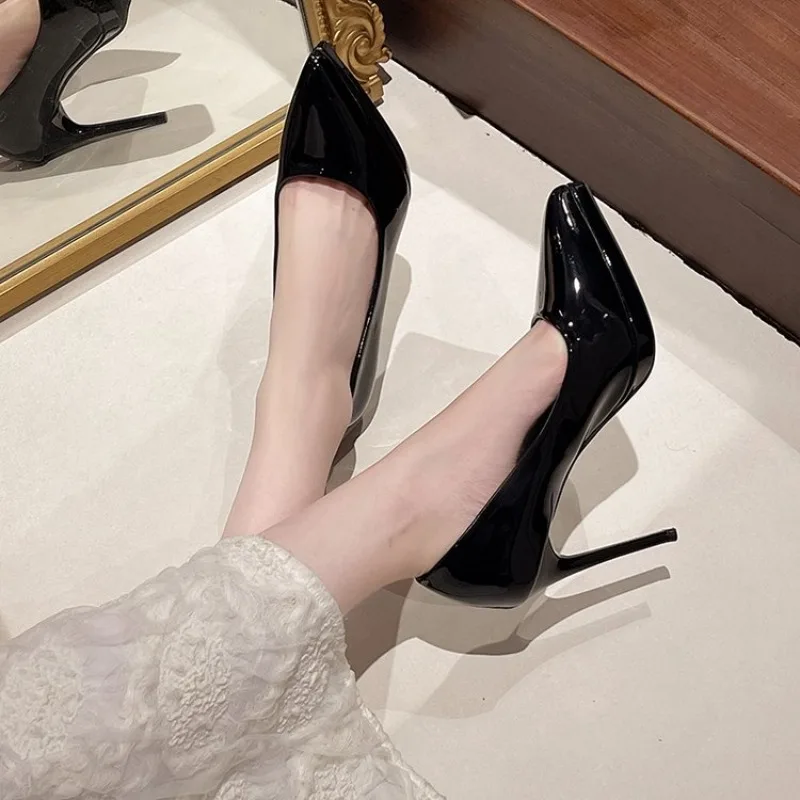 Women Pumps Ladies Elegant Thick High Heels Wedding Party Shoes 2026 New Spring Autumn Shoes
Women Pumps Ladies Elegant Thick High Heels Wedding Party Shoes 2026 New Spring Autumn Shoes