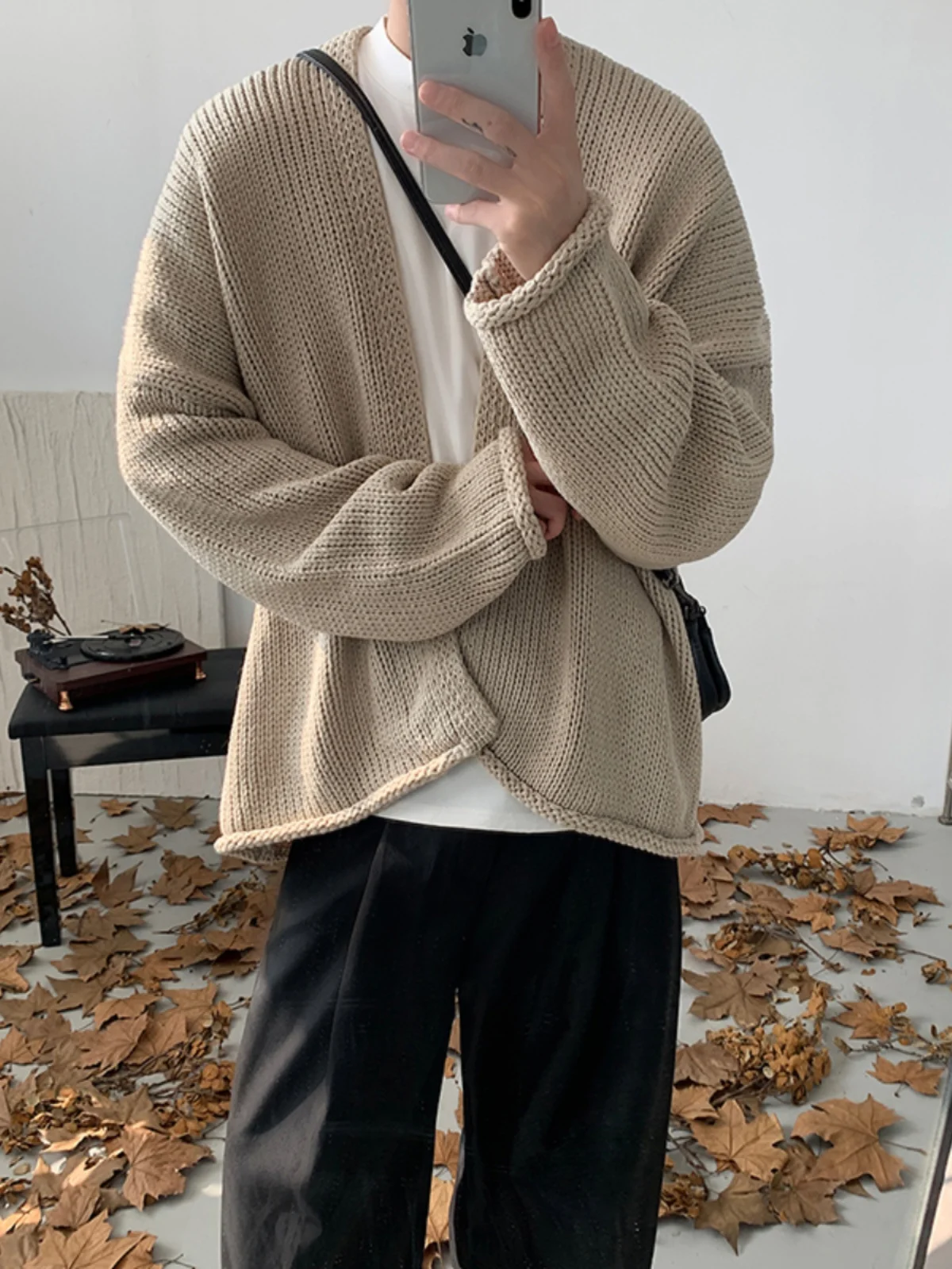 Мужской вязаный кардиган-пальто с манжетами, абрикосовый, в стиле Lazy Sle, осенняя новинка, удобный свободный крой, свитер с длинными рукавами
Мужской вязаный кардиган-пальто с манжетами, абрикосовый, в стиле Lazy Sle, осенняя новинка, удобный свободный крой, свитер с длинными рукавами