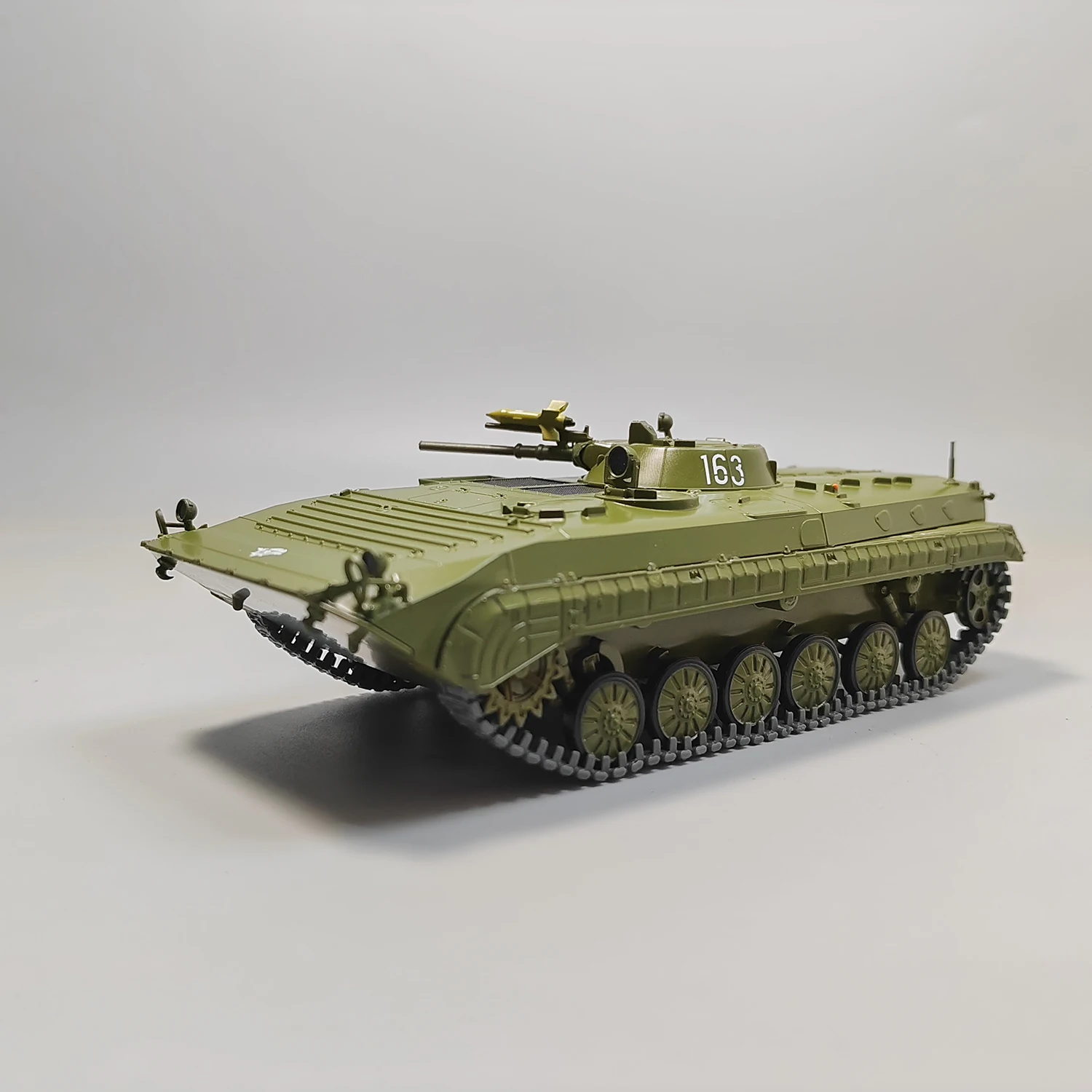 MODIMIO 1:43 Scale Diecast Alloy BMP-1 Tank Infantry Fighting Vehicle Model Militarized Combat Track Type Classics Toys Souvenir
MODIMIO 1:43 Scale Diecast Alloy BMP-1 Tank Infantry Fighting Vehicle Model Militarized Combat Track Type Classics Toys Souvenir