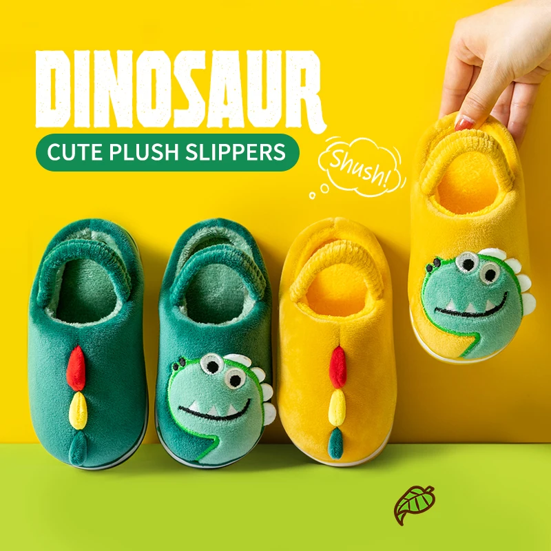 Зимняя домашняя хлопковая обувь для мальчиков и девочек, плюшевые тапочки с вышивкой динозавра из мультфильма, нескользящая домашняя теплая обувь на мягкой подошве с запахом сзади
Зимняя домашняя хлопковая обувь для мальчиков и девочек, плюшевые тапочки с вышивкой динозавра из мультфильма, нескользящая домашняя теплая обувь на мягкой подошве с запахом сзади