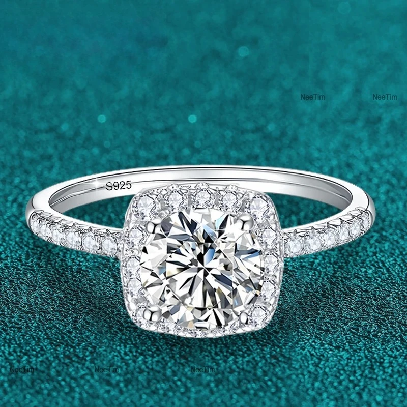 Round Cut 2CT D Color Moissanite Ring 925 Sterling Silver with White Gold Plated Women's Rings Wedding Band Personalized Jewelry
Round Cut 2CT D Color Moissanite Ring 925 Sterling Silver with White Gold Plated Women's Rings Wedding Band Personalized Jewelry