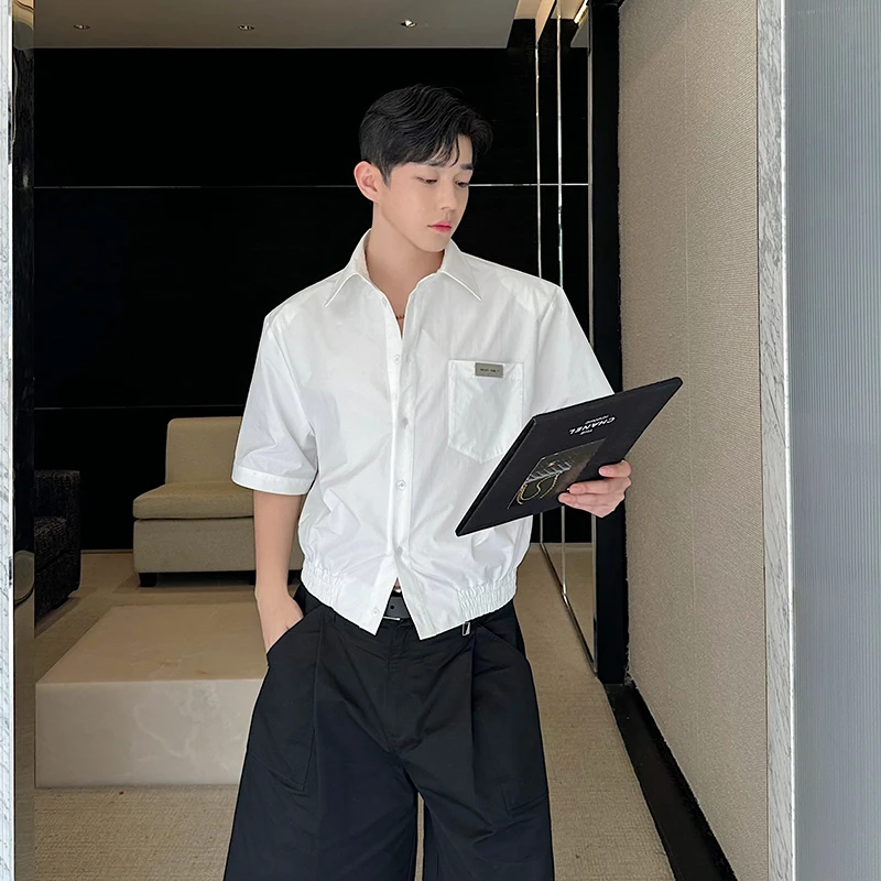 Trendy Short Sleeve Metal Label Men's Shirt Removable Shoulder Pads Design Loose Fit Youthful Style Four Seasons Thin Fabric
Trendy Short Sleeve Metal Label Men's Shirt Removable Shoulder Pads Design Loose Fit Youthful Style Four Seasons Thin Fabric