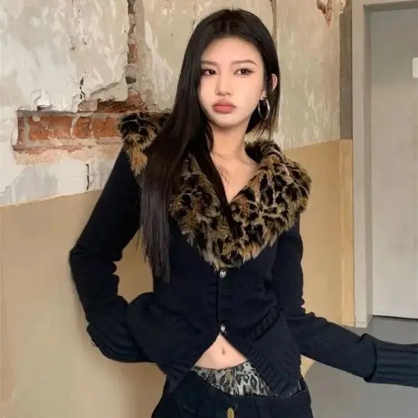 Leopard Print Cardigan Women Japanese Style Gyaru V Neck Long Sleeve Streetwear Slim Fit Sexy Cardigan Sweater Y2k Vintage Top
Leopard Print Cardigan Women Japanese Style Gyaru V Neck Long Sleeve Streetwear Slim Fit Sexy Cardigan Sweater Y2k Vintage Top