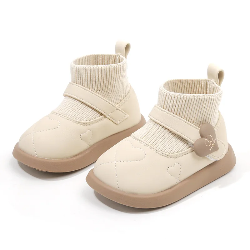 Baby Girls Flat Leather Shoes Fleece Lined Toddler First Walkers Warm Sock Shoes for Autumn Winter
Baby Girls Flat Leather Shoes Fleece Lined Toddler First Walkers Warm Sock Shoes for Autumn Winter