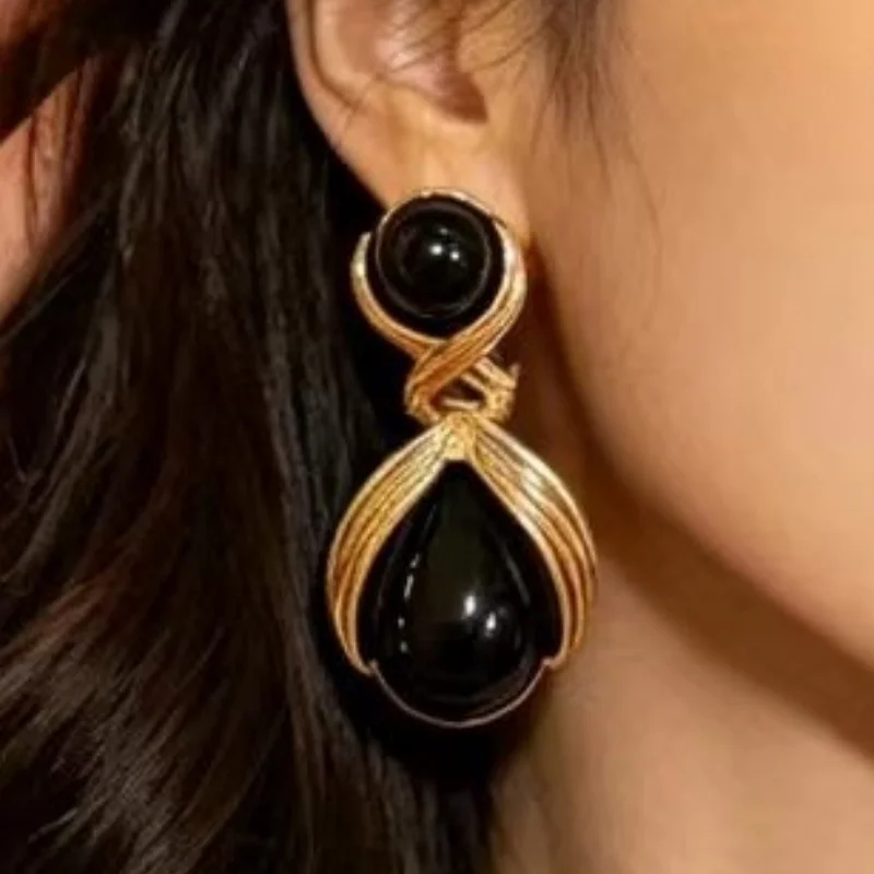 Elegant Fashion Simulated Bead Alloy Earrings for Ladies Versatile Accessory for Daily Parties Events Unique Jewelry
Elegant Fashion Simulated Bead Alloy Earrings for Ladies Versatile Accessory for Daily Parties Events Unique Jewelry