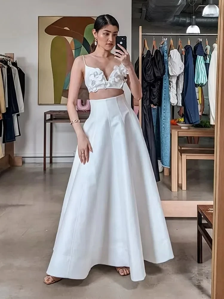 Women Sexy 3d Flower V-neck Sling Tank Top Set Fashion White High Waist A-line Midi Skirt Suit Fashion Lady Vacation Outfit
Women Sexy 3d Flower V-neck Sling Tank Top Set Fashion White High Waist A-line Midi Skirt Suit Fashion Lady Vacation Outfit
