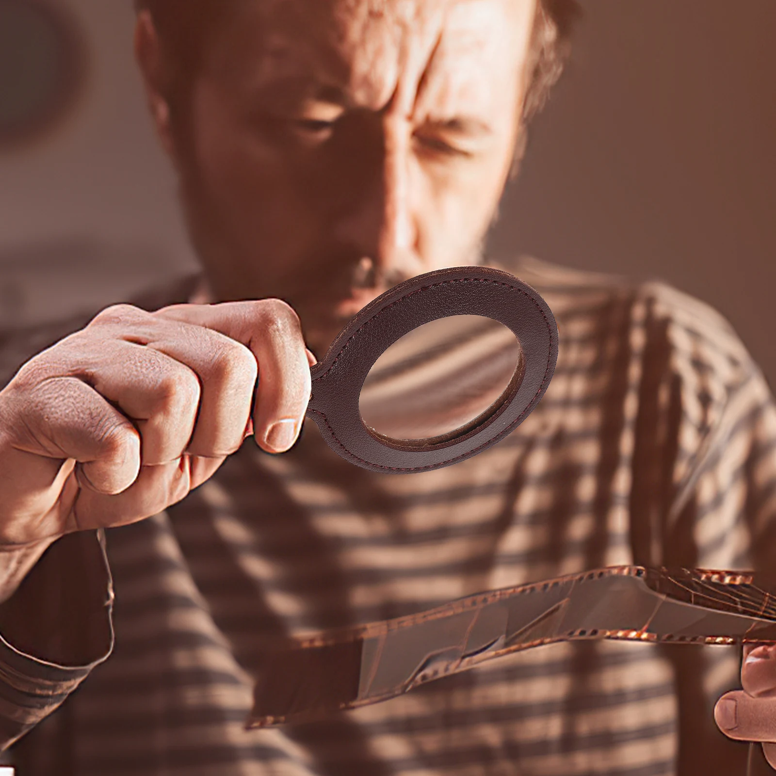 Portable Hanging Magnifier Lightweight Neck Strap Magnifying Tool for Reading Craft Tattoo Beauty Treatment Seniors Use
Portable Hanging Magnifier Lightweight Neck Strap Magnifying Tool for Reading Craft Tattoo Beauty Treatment Seniors Use