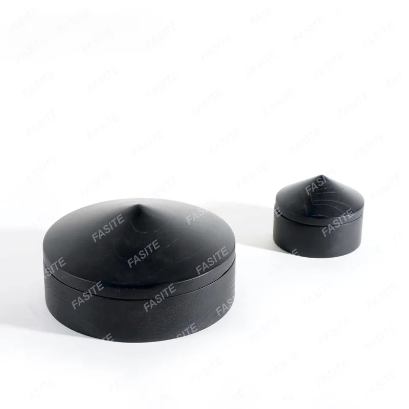 Modern creativity, modern minimalist design, black gyro wooden box, decorative storage tank, model room ornaments.
Modern creativity, modern minimalist design, black gyro wooden box, decorative storage tank, model room ornaments.