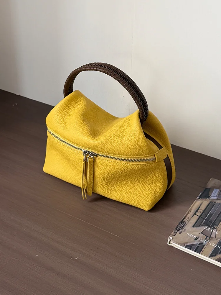 FIRMRANCH 2026 Soft Genuine Leather Cloud Lunch Box Bag Woven Ring Handle Handbag Casual Crossbody Purse For Women
FIRMRANCH 2026 Soft Genuine Leather Cloud Lunch Box Bag Woven Ring Handle Handbag Casual Crossbody Purse For Women