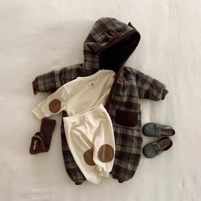 Baby Thick Winter Jumpsuit Children Clothing Baby Outdoor Wear 2024 Autumn and Winter Korean Plaid Cotton Rompers
Baby Thick Winter Jumpsuit Children Clothing Baby Outdoor Wear 2024 Autumn and Winter Korean Plaid Cotton Rompers