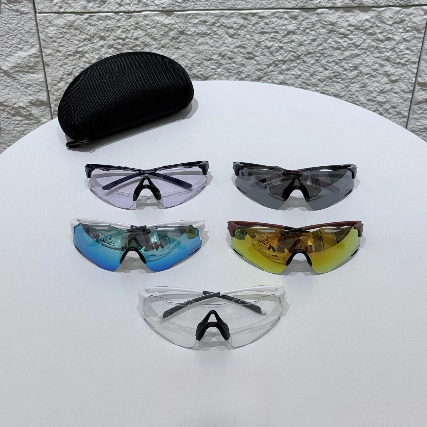 Summer Outdoor Cycling Windproof Glasses Fashion Sun Protection Running Sunglasses Beach UV400 Frameless Anti-glare Glasses
Summer Outdoor Cycling Windproof Glasses Fashion Sun Protection Running Sunglasses Beach UV400 Frameless Anti-glare Glasses