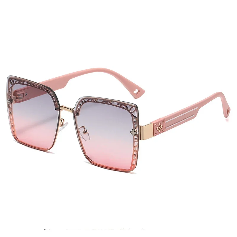 VAKA Fashion Luxury Sunglasses for Women and Men Stylish Designer Brand Square Unisex Sun Glasses Flower Pattern Eyewear UV400
VAKA Fashion Luxury Sunglasses for Women and Men Stylish Designer Brand Square Unisex Sun Glasses Flower Pattern Eyewear UV400