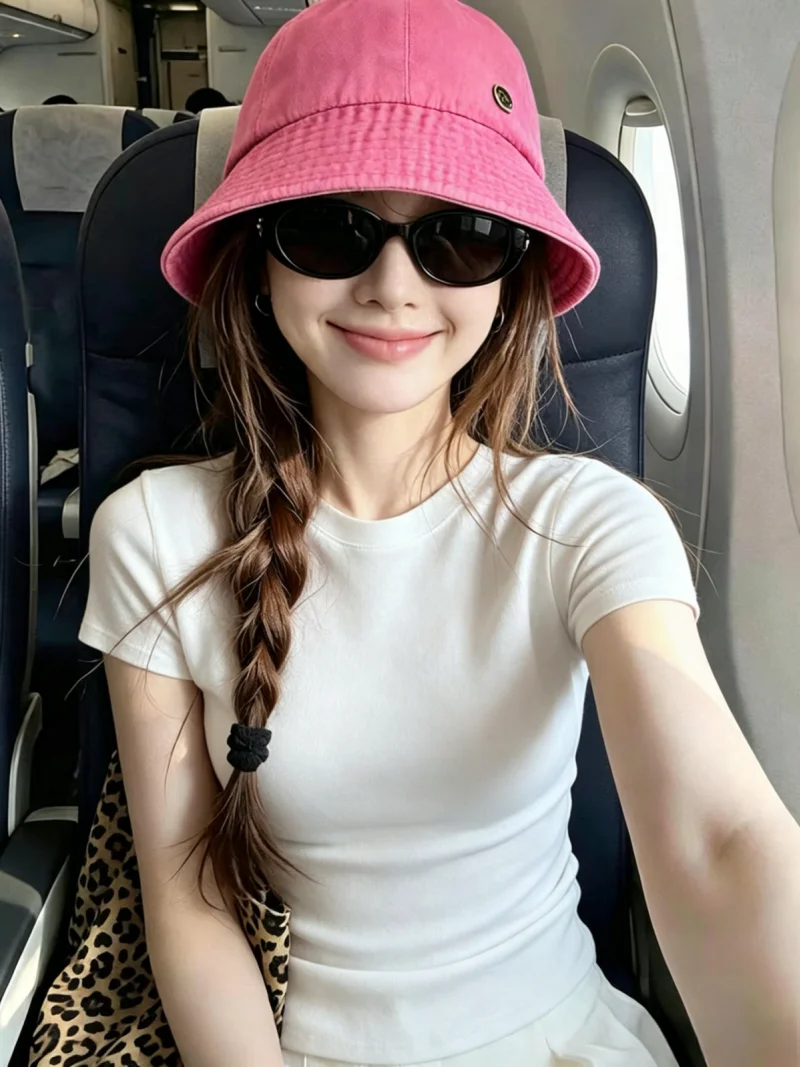 Unique Lace Hollow out Short Sleeve T-Shirt Women's Summer Slimming Top Korean Style Commute Pure Color round Neck Shirt
Unique Lace Hollow out Short Sleeve T-Shirt Women's Summer Slimming Top Korean Style Commute Pure Color round Neck Shirt