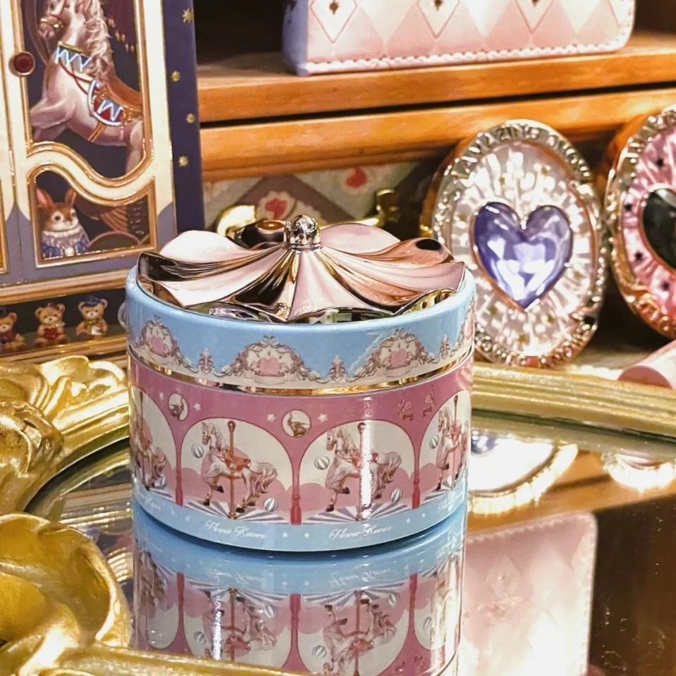 Flower Knows Circus Series Loose Powder Oil Control Long Lasting Matte Waterproof Sweatproof Facial Makeup Cosmetics
Flower Knows Circus Series Loose Powder Oil Control Long Lasting Matte Waterproof Sweatproof Facial Makeup Cosmetics