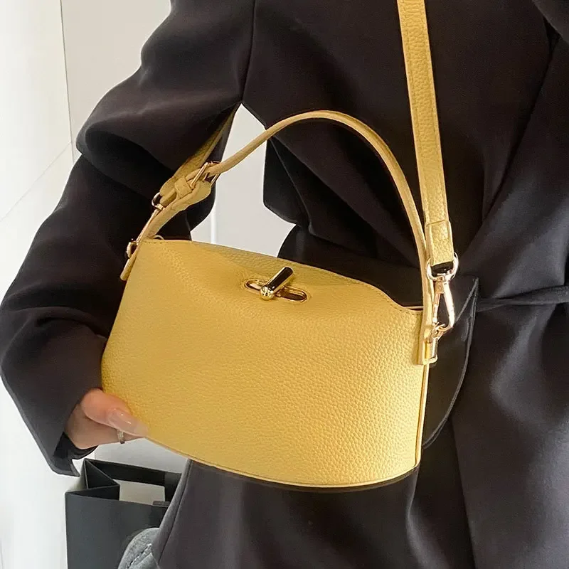 2025 Women's New Minimalist Solid Color Luxury Tote - Versatile Handheld/Shoulder/Crossbody Daily Travel Essentials for Ladies
2025 Women's New Minimalist Solid Color Luxury Tote - Versatile Handheld/Shoulder/Crossbody Daily Travel Essentials for Ladies