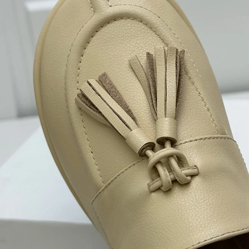 Withered Top Quality Minimalist Handmade Genuine Leather Flat Shoes Round Toe Loafers Shoes Women Vintage Tassel Casual Shoes
Withered Top Quality Minimalist Handmade Genuine Leather Flat Shoes Round Toe Loafers Shoes Women Vintage Tassel Casual Shoes