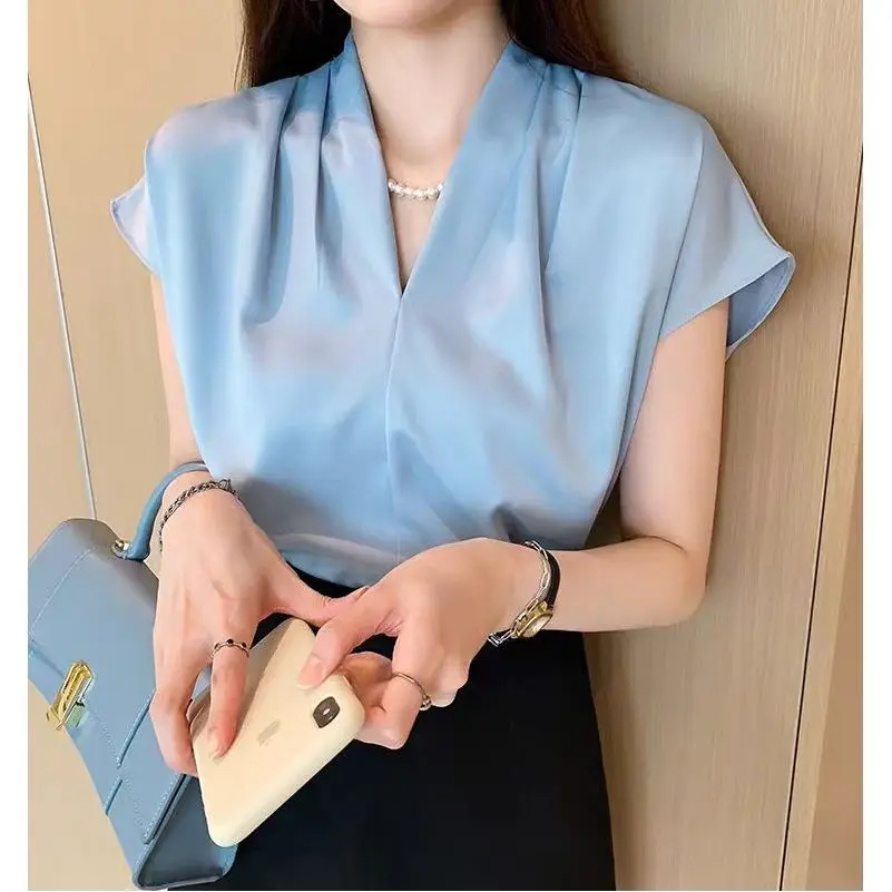 High-end Satin Chiffon Shirt Women's 2026 Summer New Fashion Niche Short-sleeved Top
High-end Satin Chiffon Shirt Women's 2026 Summer New Fashion Niche Short-sleeved Top