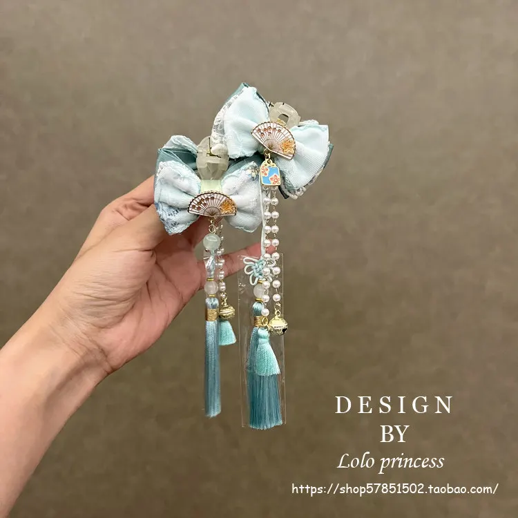 Green children's ancient style handmade hair accessories Hanfu tassels headdresses bangs small grab clips princess hair clips
Green children's ancient style handmade hair accessories Hanfu tassels headdresses bangs small grab clips princess hair clips