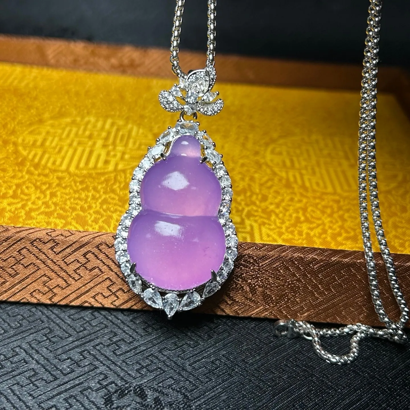 AAA Real natural high Ice Purple Jade Jadeite amulet Pendant&Necklaces
AAA Real natural high Ice Purple Jade Jadeite amulet Pendant&Necklaces