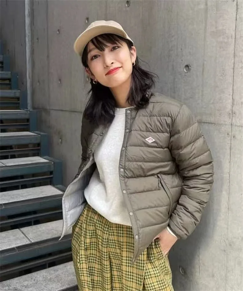 DNTON Lightweight ort Du down Jaet ex Warmth Waterproof Storage Nel Coat for Men And Women
DNTON Lightweight ort Du down Jaet ex Warmth Waterproof Storage Nel Coat for Men And Women