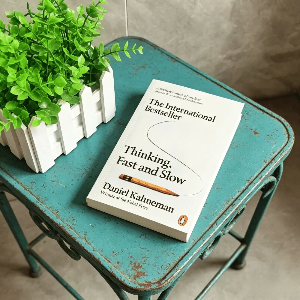 Thinking, Fast and Slow Daniel Kahneman Adults English Paperback Nobel Prize Behavioral Economics Free Shipping
Thinking, Fast and Slow Daniel Kahneman Adults English Paperback Nobel Prize Behavioral Economics Free Shipping