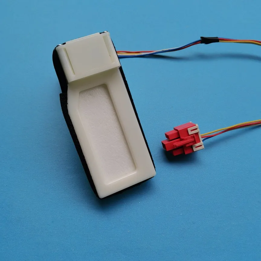 Подходит для аксессуаров электрических демпферов с морозильной камерой Midea BCD-207WM.
Подходит для аксессуаров электрических демпферов с морозильной камерой Midea BCD-207WM.