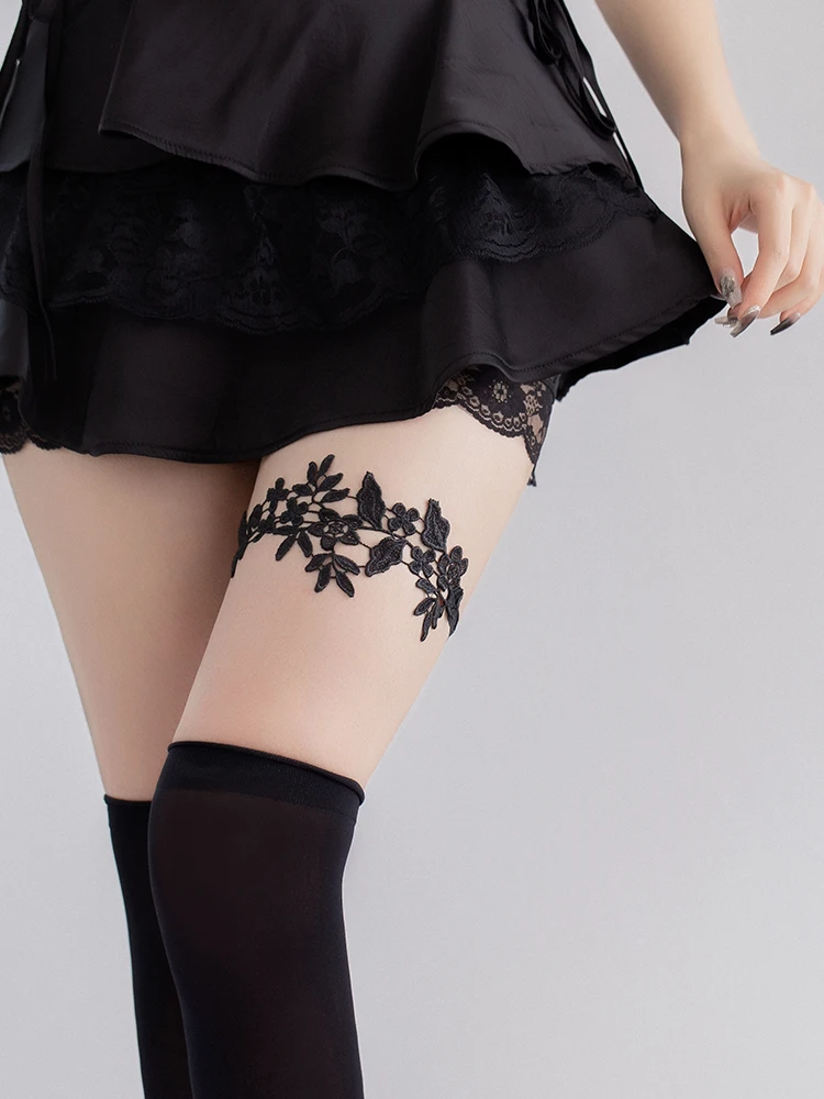 Black Lace Strap Leg Ring Subculture Sexy Thigh Chain Ring Leg Flesh Large Size Leggings Accessories
Black Lace Strap Leg Ring Subculture Sexy Thigh Chain Ring Leg Flesh Large Size Leggings Accessories