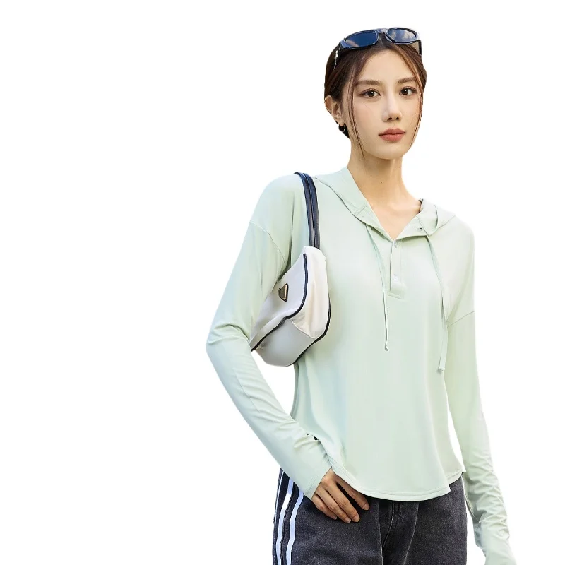 Naked UV Resistant Sports Top, Loose Hooded, Outdoor Running and Fitness Suit, Long Sleeved Outside
Naked UV Resistant Sports Top, Loose Hooded, Outdoor Running and Fitness Suit, Long Sleeved Outside