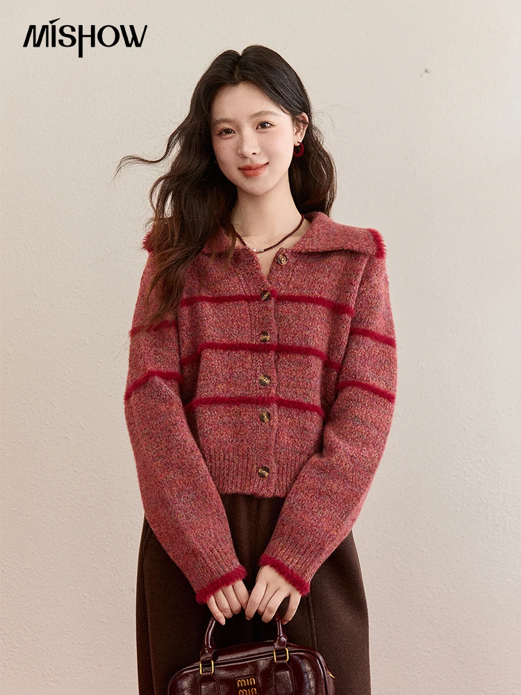 MISHOW Christmas Women's Retro Red Striped Large Lapel Knitted Cardigan 2025 Winter Color Block Fleece Patchwork Tops MXE94Z2888
MISHOW Christmas Women's Retro Red Striped Large Lapel Knitted Cardigan 2025 Winter Color Block Fleece Patchwork Tops MXE94Z2888