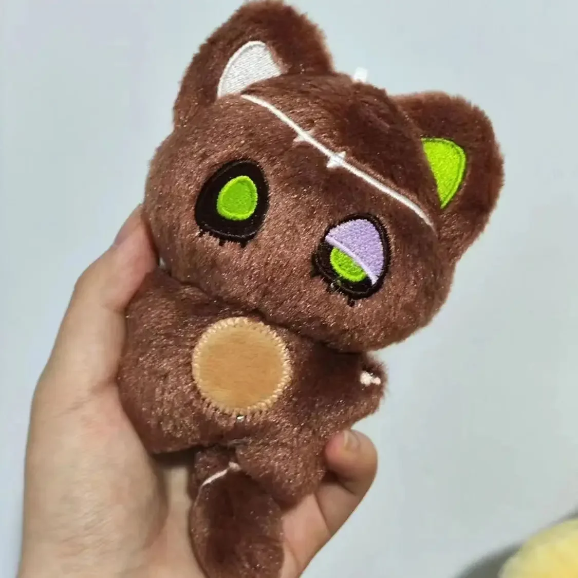 10 см аниме игра Identity V Kawaii кошки очаровательное мини-корпус плюшевая кукла кулон брелок мягкие игрушки подарок на день рождения
10 см аниме игра Identity V Kawaii кошки очаровательное мини-корпус плюшевая кукла кулон брелок мягкие игрушки подарок на день рождения