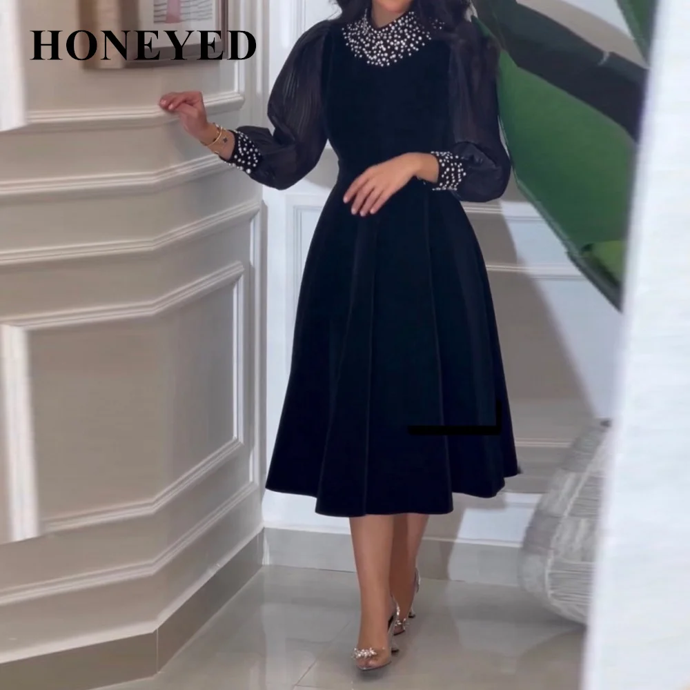 Elegant Black Ball Gown Jewel Neck Long Sleeve Crystal Beaded Rhinestone Formal Party Dress Tea length Satin Cocktail Dresses
Elegant Black Ball Gown Jewel Neck Long Sleeve Crystal Beaded Rhinestone Formal Party Dress Tea length Satin Cocktail Dresses